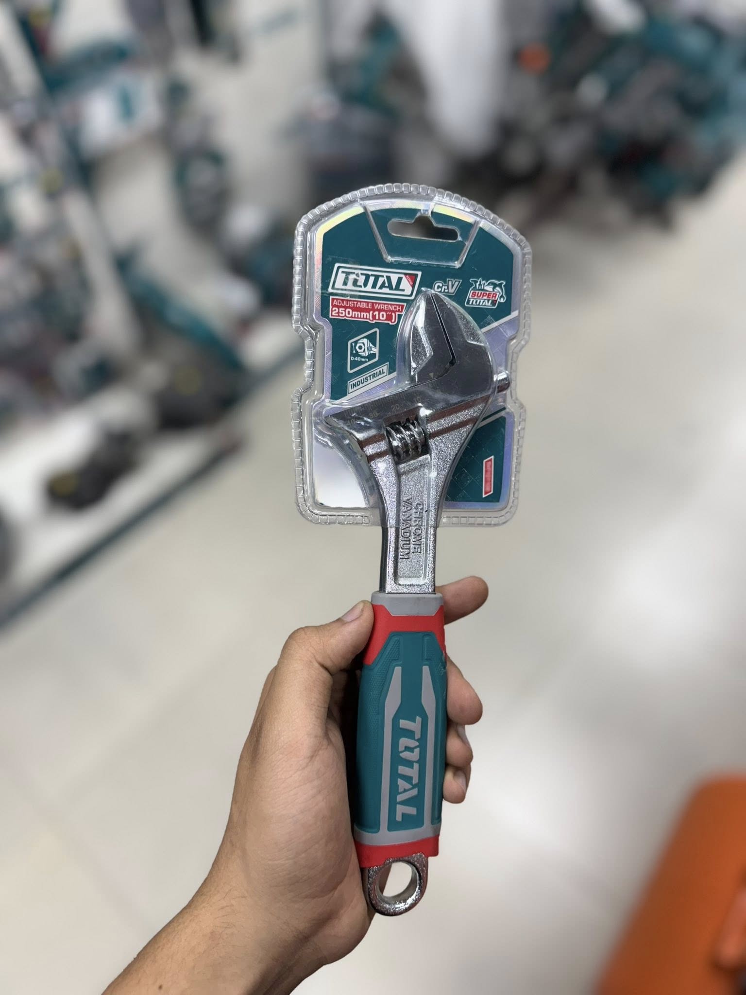 LLAVE PESTON 10" TOTAL ENCAUCHETADA THT101106_1347